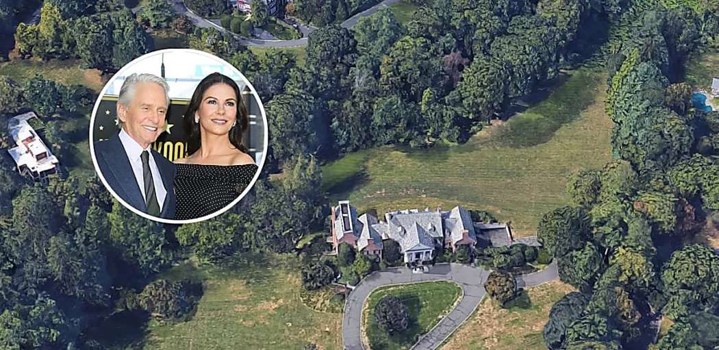 Outbrain Ad Example 40226 - Catherine Zeta-Jones And Michael Douglas Buy And Sell In The New York Suburbs
