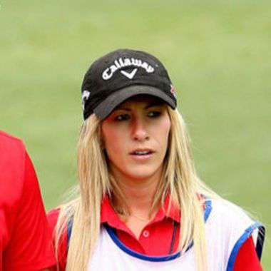 Yahoo Gemini Ad Example 55886 - Are They The Most Powerful Couple In All Of Golf?