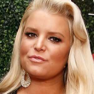 Zergnet Ad Example 49177 - Why Jessica Simpson Is Getting Parent-Shamed For Newborn Photo