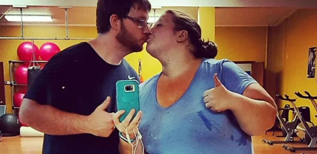 Outbrain Ad Example 52559 - [Gallery] Couple Makes A Bet: No Eating Out, No Cheat Meals, No Alcohol. A Year After, This Is What They Look Like