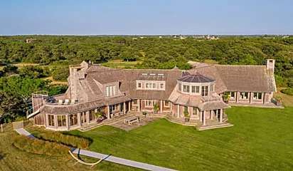 Outbrain Ad Example 46650 - Barack And Michelle Obama Reportedly Close Deal For $11.75 Million Martha’s Vineyard Estate