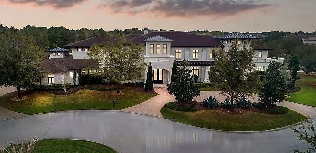 Outbrain Ad Example 48167 - A Two-Story Wine Room Takes Center Stage In This Florida House