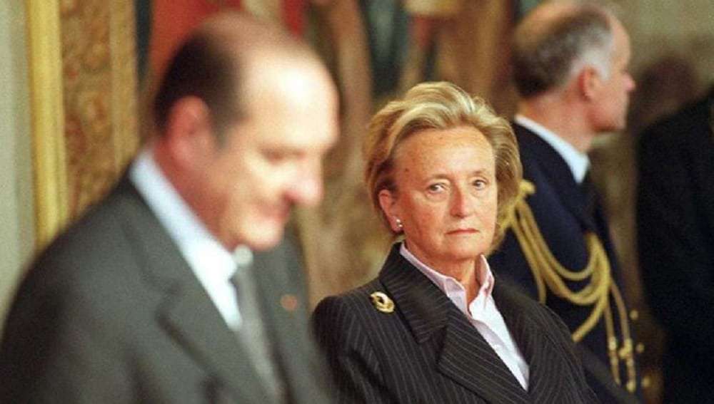Taboola Ad Example 42213 - Bernadette Chirac : Voilà Pourquoi Elle Voulait Mourir Avant Jacques Chirac