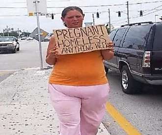 Outbrain Ad Example 47315 - [Pics] Pregnant Beggar Was Asking For Help, But Then One Woman Followed Her