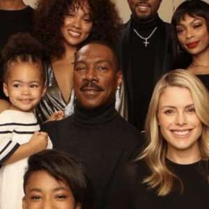 Zergnet Ad Example 62546 - Eddie Murphy Poses With All 10 Of His Kids For The First TimeAol.com