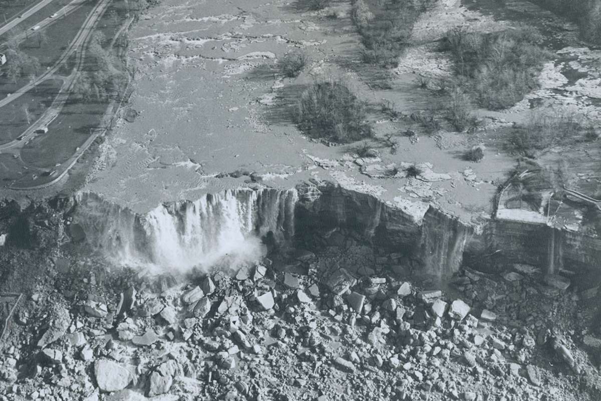 Taboola Ad Example 35303 - Engineers Drained Niagara Falls And Saw A Truly Chilling Sight