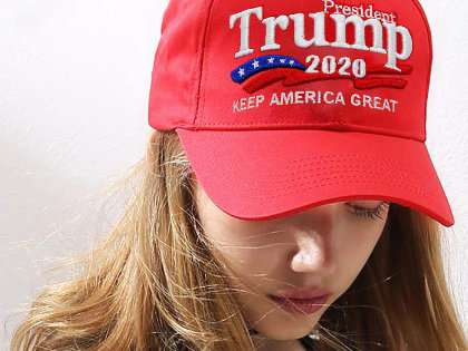 RevContent Ad Example 43905 - Trump Supporters: Claim Your Free Hat