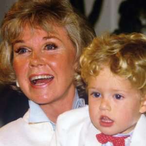 Zergnet Ad Example 50784 - Doris Day's Grandson Says He Wasn't Allowed To See Her