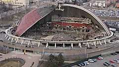 Outbrain Ad Example 56879 - 20 Abandoned Stadiums By Owners Left To Rot