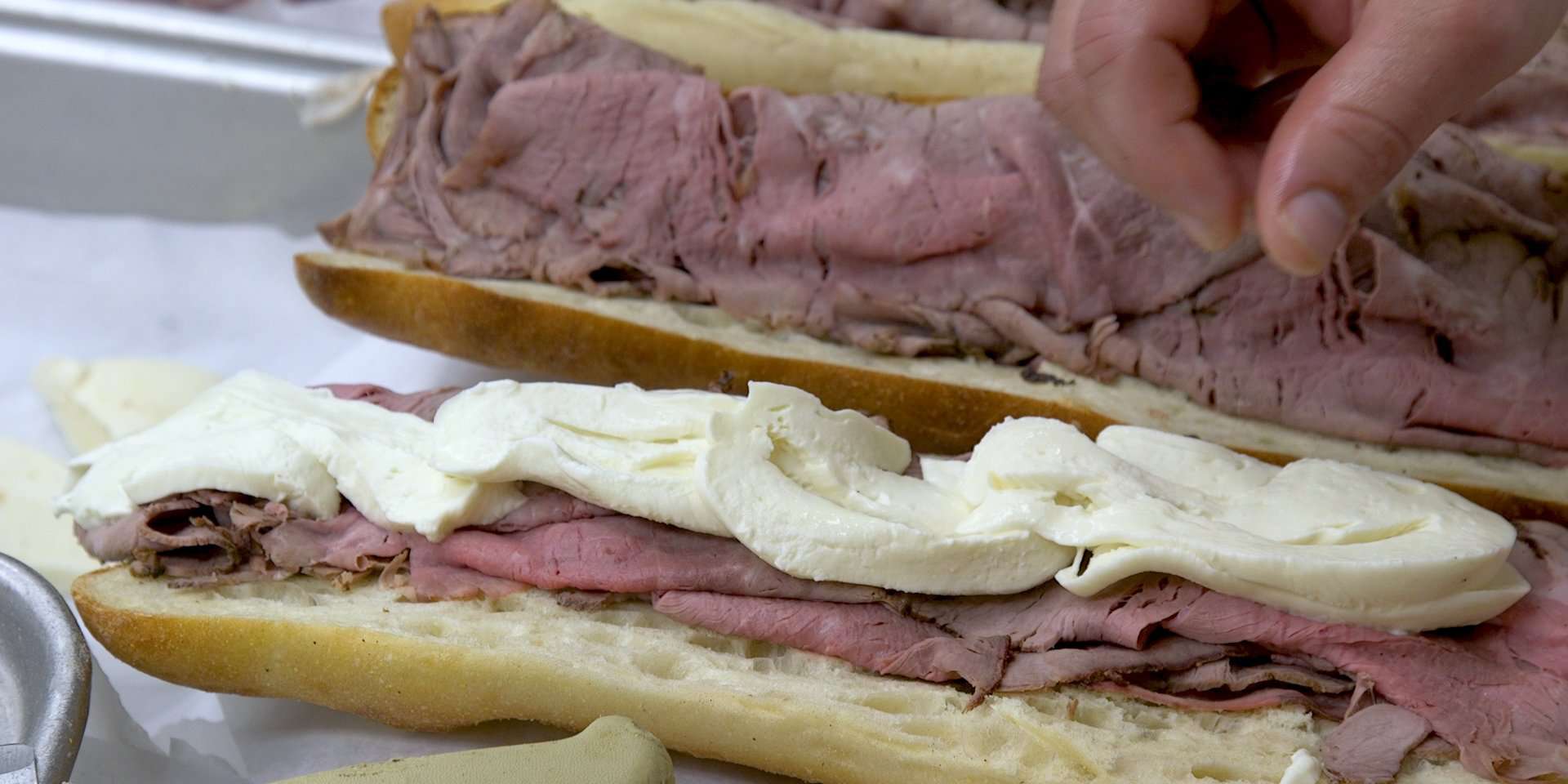 Taboola Ad Example 40367 - A 100-year-old Bakery Outside NYC Is Famous For A Roast Beef And Mutz Sandwich