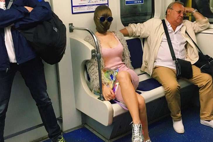 Taboola Ad Example 47911 - These Hilarious Photos Were Captured On The Subway