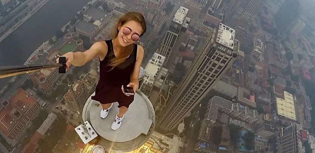 Outbrain Ad Example 41019 - The World's Most Dangerous Selfies