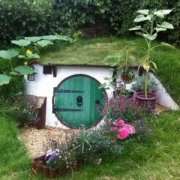 Zergnet Ad Example 65917 - Build A Cute Hobbit House In Your Backyard