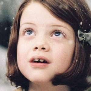 Zergnet Ad Example 55014 - Little Lucy From 'Narnia' Is Absolutely Gorgeous Now At 23