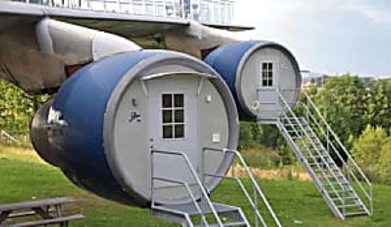 Taboola Ad Example 39466 - Man Turns Old Airplane Into His Home; Look When He Opens The…
