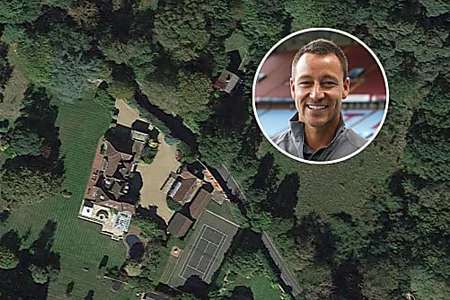 Outbrain Ad Example 41469 - English Soccer Star John Terry Buys £4.35 Million Country Manor