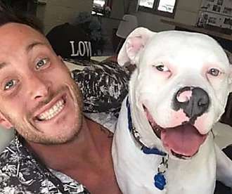 Outbrain Ad Example 56668 - [Photos] Guy Posts Selfie With His Dog And People Instantly Call 911