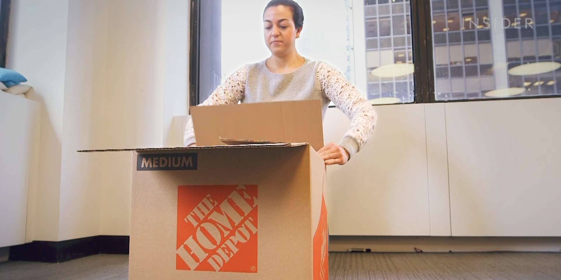 Taboola Ad Example 50925 - How Home Depot Makes Its Iconic Cardboard Boxes