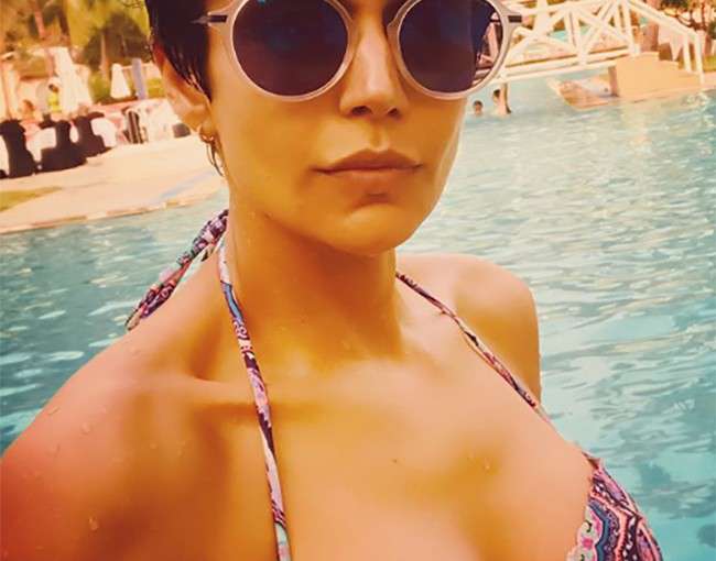 Taboola Ad Example 56618 - Mandira Bedi’s Latest Bikini Pictures From Goa Vacation Will You Major Fitness Goals