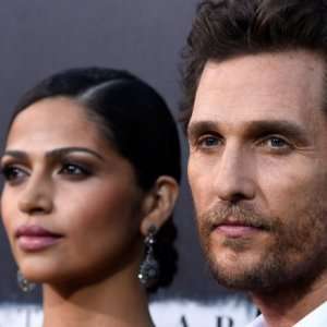 Zergnet Ad Example 49621 - McConaughey's Marriage Is Way More Bizarre Than You Thought
