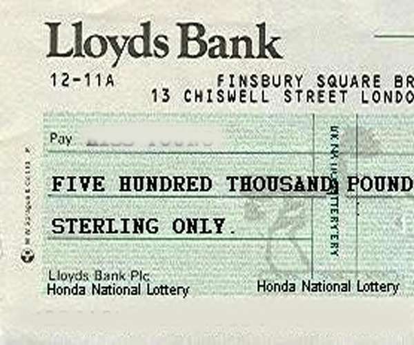 Taboola Ad Example 55224 - Lloyds Is Refunding Billions - Find Your Name On Their List