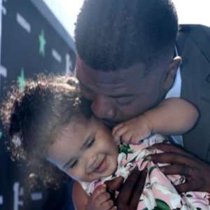 Zergnet Ad Example 53723 - Ray J's 1-Year-Old Daughter Stole The Show At The BET AwardsBET.com