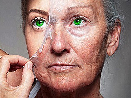 RevContent Ad Example 4792 - Granny Stuns Doctors By Removing Wrinkles With 4 Tip