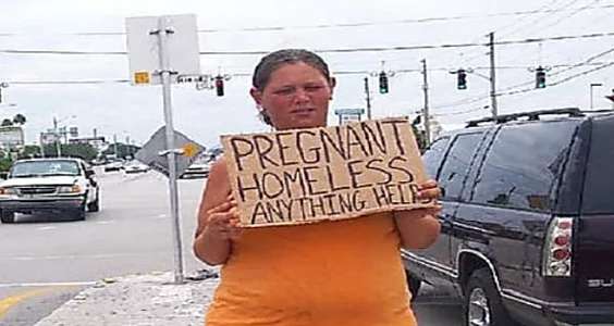 Outbrain Ad Example 45671 - [Photos] She Sees A Pregnant Beggar, But Then Realizes Something Is Off