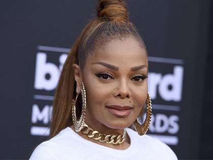 RevContent Ad Example 54359 - Janet Jackson Drives This Car And It Is Breathtaking