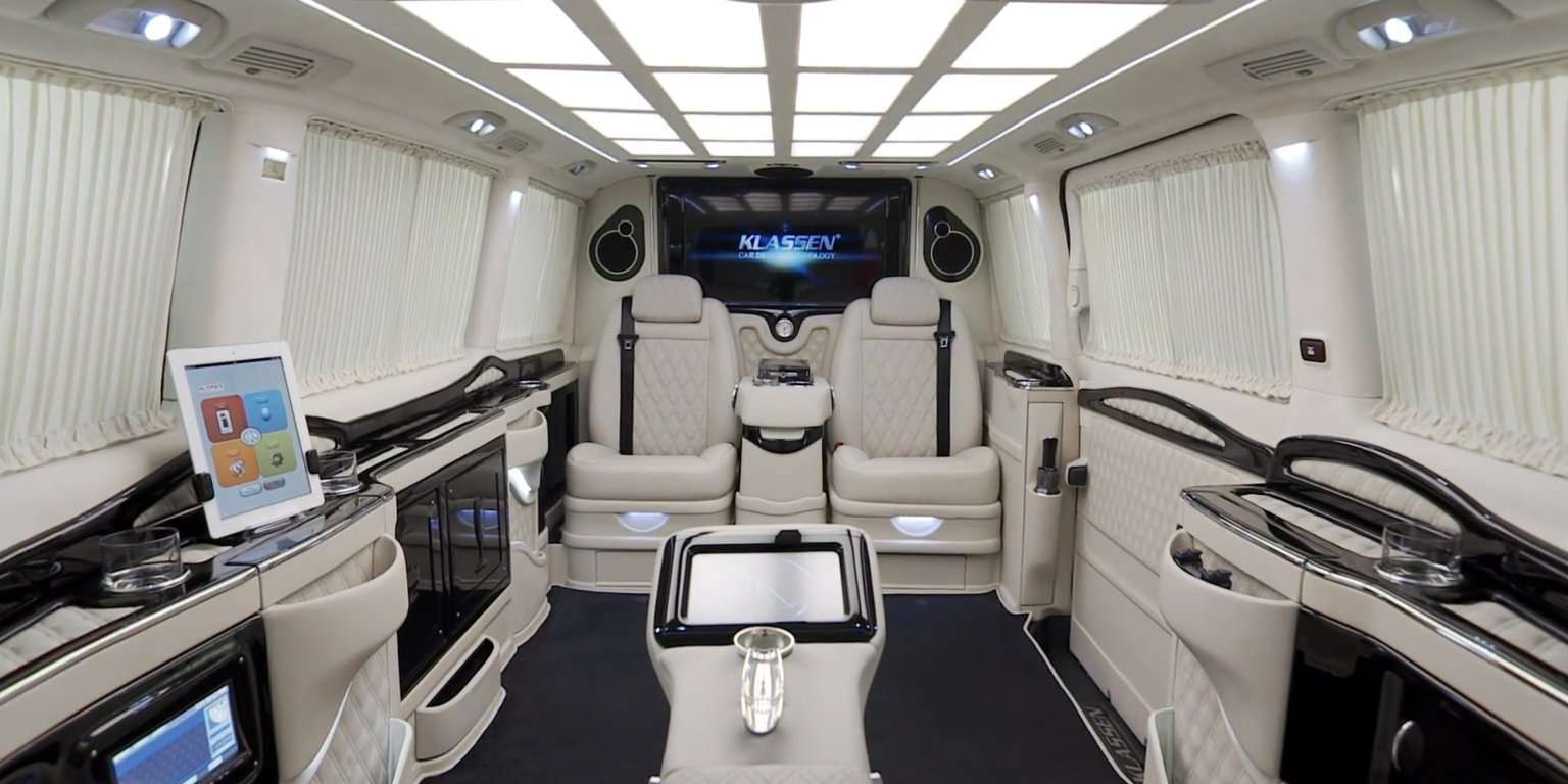 Taboola Ad Example 63938 - This Mercedes-Benz Stretch Van Feels Like A Private Jet