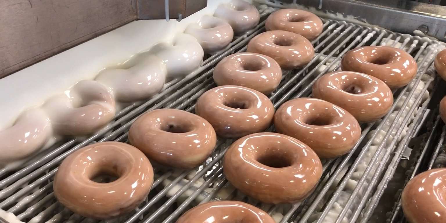 Taboola Ad Example 52457 - A Single Krispy Kreme In Southern California Makes 50,000 Doughnuts A Day — Here's How