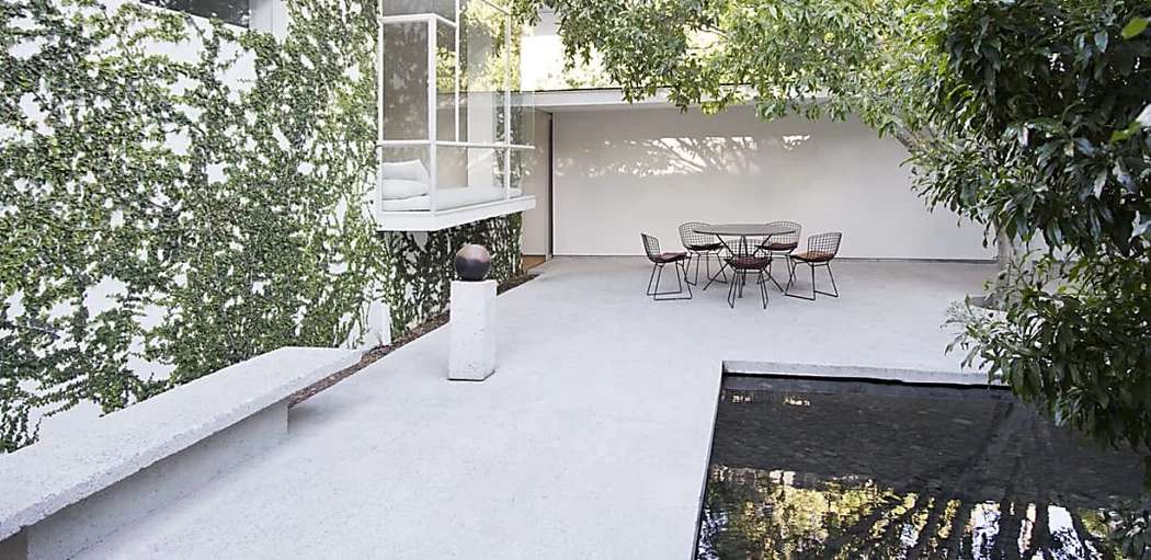 Outbrain Ad Example 56082 - Create A Zen Getaway With An Interior Courtyard