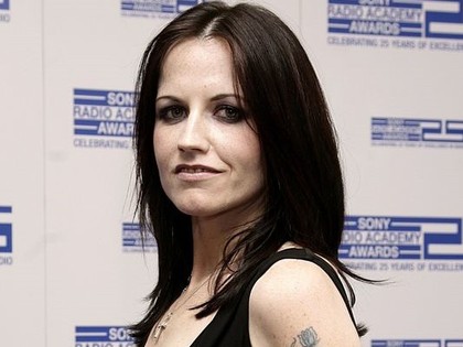 RevContent Ad Example 6508 - Dolores O'riordan, Cranberries' Lead Singer, Left Us In Tears