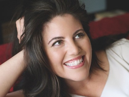 RevContent Ad Example 6563 - Monica Lewinsky's Net Worth Doesn't Make Any Sense