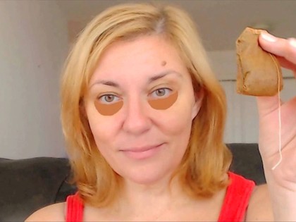 RevContent Ad Example 5055 - London Mum Reveals Eye Bag Remedy: Forget Surgery, Do This Once Daily Instead