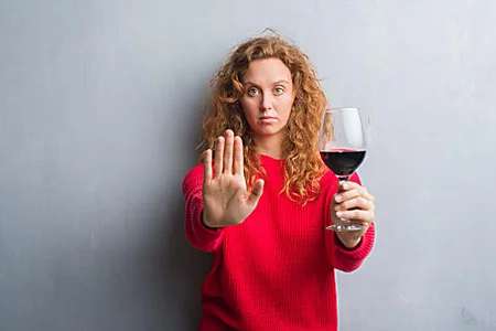 Outbrain Ad Example 55951 - Most Wine Drinkers In The UK Don't Know These 5 Simple Dos And Don'ts....