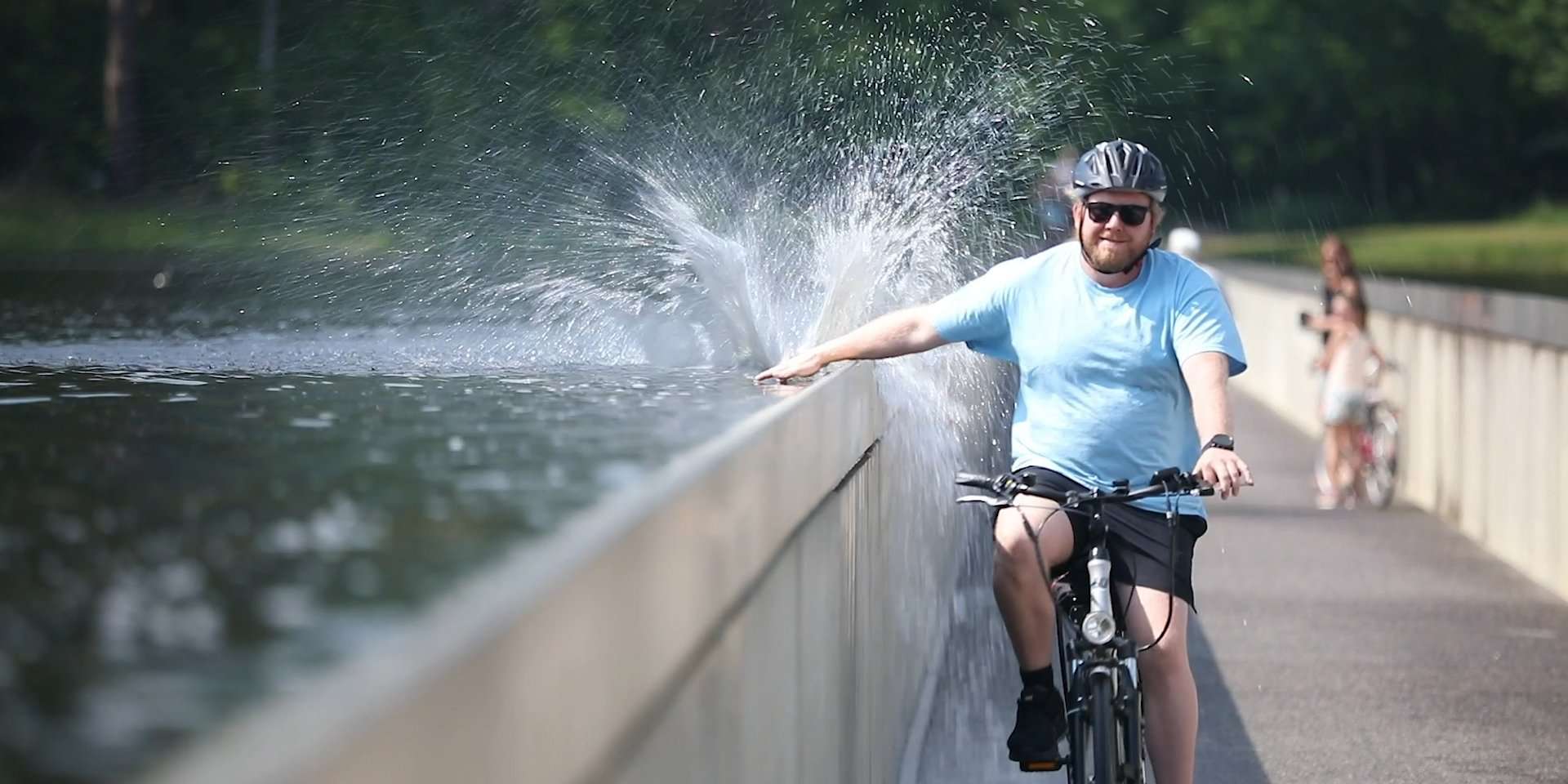 Taboola Ad Example 40814 - You Can Cycle Through Water In Limburg, Belgium