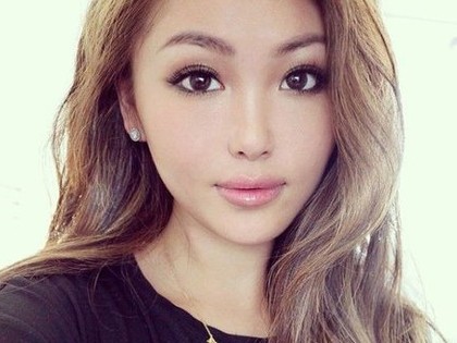 RevContent Ad Example 5629 - Stunning Asian Women Want Older Men From Toronto