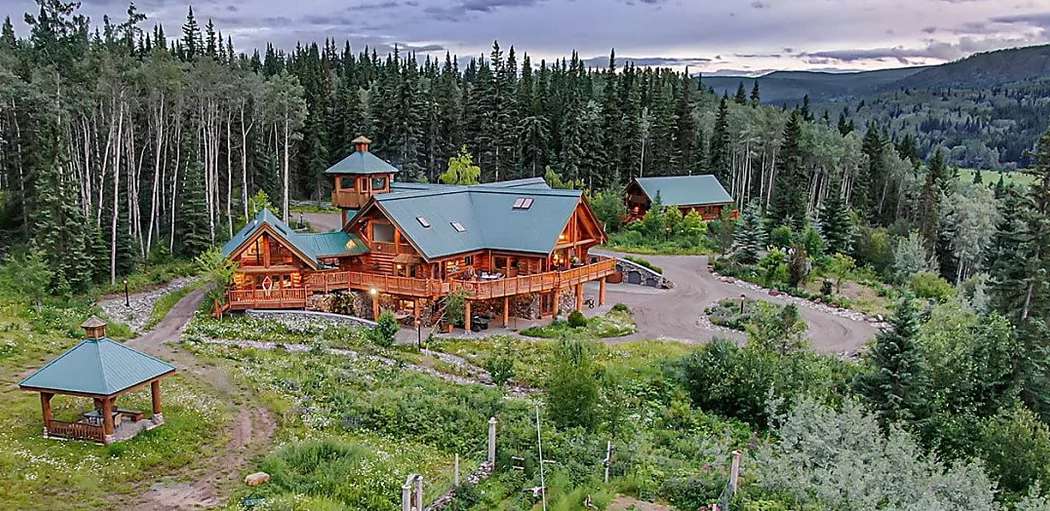 Outbrain Ad Example 39573 - Nearly 400-Acre Canadian Estate In Rugged Wilderness To Be Auctioned