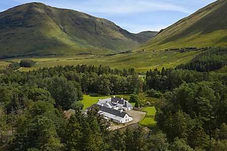 Outbrain Ad Example 45916 - Scottish Highland Estate That’s Twice The Size Of Manhattan Asks £10 Million