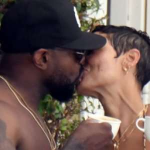 Zergnet Ad Example 55107 - Antoine Fuqua Seen Kissing Model While Married To Lela RochonPageSix.com