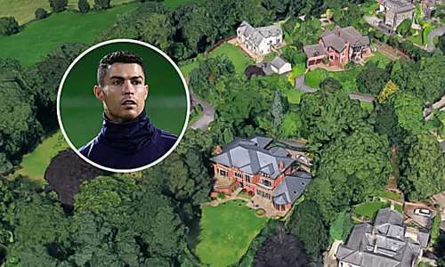 Outbrain Ad Example 54011 - Cristiano Ronaldo Selling Former Manchester Mansion For £3.25M