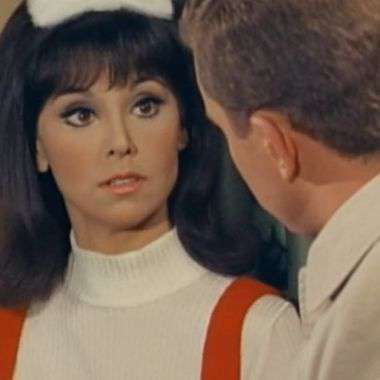 Yahoo Gemini Ad Example 36009 - Marlo Thomas, Now 82, Is Almost Hard To Recognize