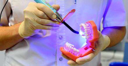 Yahoo Gemini Ad Example 55246 - Seniors: Dental Implants Are Surprisingly Cheap