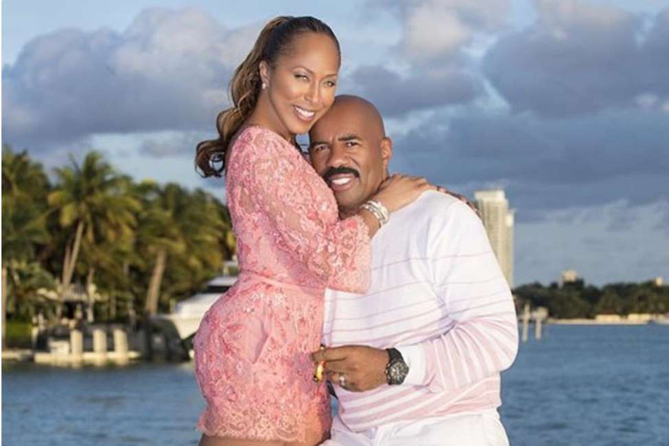 Taboola Ad Example 32325 - Take A Look At The House Where Steve Harvey Lives With His Partner