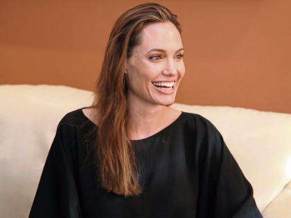RevContent Ad Example 45588 - After Her Weight Loss, Angelina Jolie Confirmed What We Knew All Along