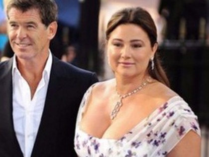RevContent Ad Example 11463 - Pierce Brosnan's Wife Lost 105lbs - Try Not To Gasp!