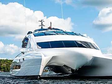 Outbrain Ad Example 44020 - Porsche-Designed Superyacht, Royal Falcon One, Hits The Market