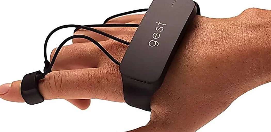 Outbrain Ad Example 52442 - 15 Insanely Cool Gadgets That Are Selling Like Crazy In 2019!
