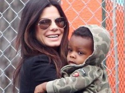 RevContent Ad Example 11908 - Sandra Bullock's Son Used To Be Adorable, But Today He Looks Insane
